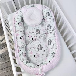   Deluxe Baby többfunkciós babafészek macipárnával - Minky világos rózsaszín - nyuszikák és macikák