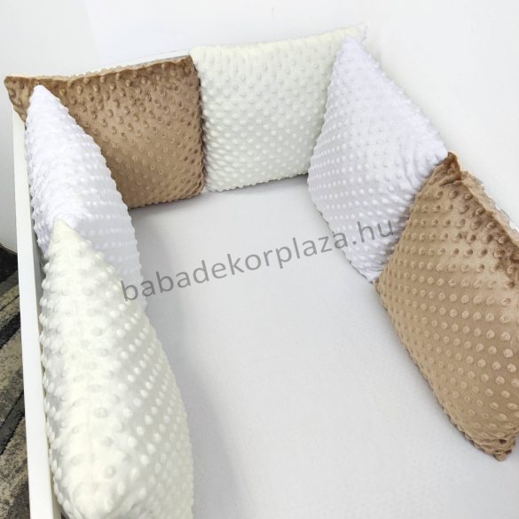 Deluxe Baby Minky párnás rácsvédő 6 db-os - tricolor (cappuccino - vanília - fehér)