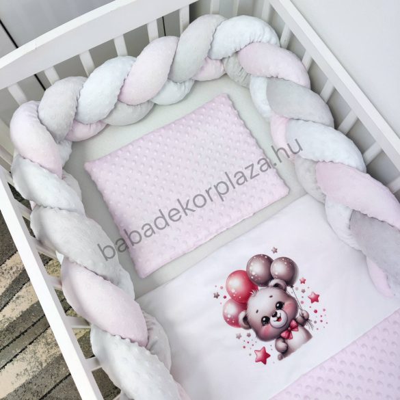 Deluxe Baby 3 részes babaágynemű garnitúra - takaró + párna + fonott rácsvédő - világos rózsaszín - maci léggömbökkel