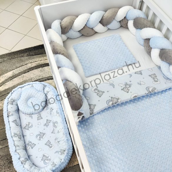 Deluxe Baby babaágynemű garnitúra babafészekkel - 5 részes - világoskék - felhőn alvó macikák