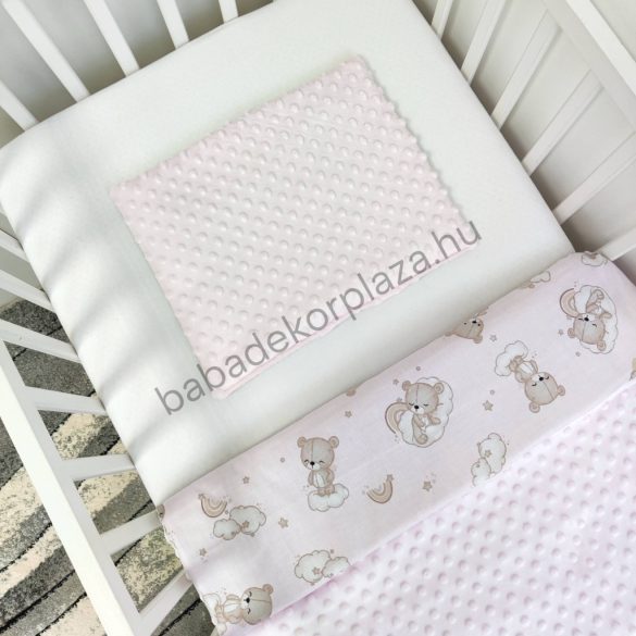 Deluxe Baby 2 részes babaágynemű garnitúra - takaró + párna - Világos rózsaszín - felhőn alvó macikák