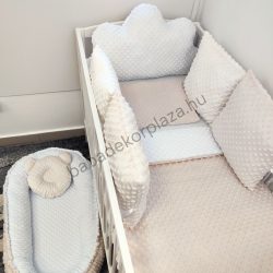   Deluxe Baby babaágynemű garnitúra babafészekkel, felhőpárnás rácsvédővel - fehér - mogyoró - vanília