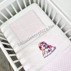   Deluxe Baby 2 részes babaágynemű garnitúra - takaró + párna - világos rózsaszín - unikornis felhőn