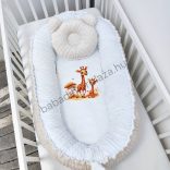 Deluxe Baby többfunkciós babafészek macipárnával, fekvőbetéttel - Minky mogyoró-fehér - zsiráfok