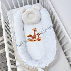   Deluxe Baby többfunkciós babafészek macipárnával, fekvőbetéttel - Minky mogyoró-fehér - zsiráfok
