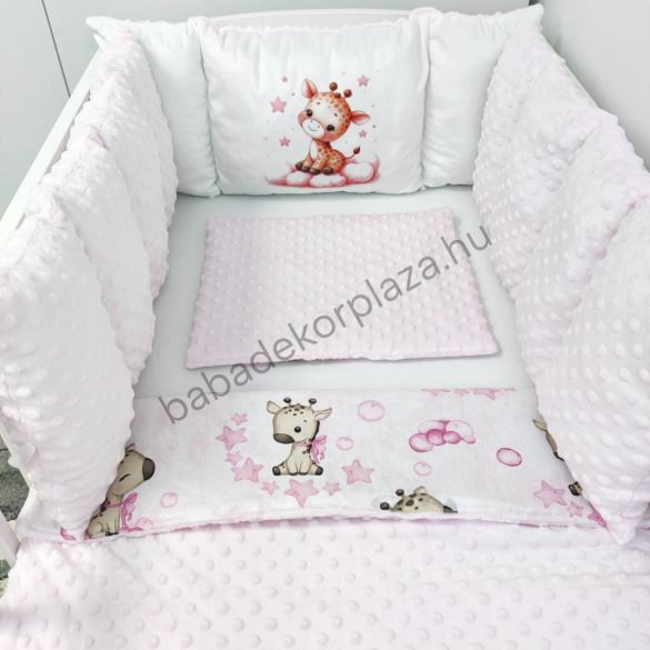 Deluxe Baby babaágynemű garnitúra Extra párnás rácsvédővel - Dreamland Collection - rózsaszín bébi zsiráf