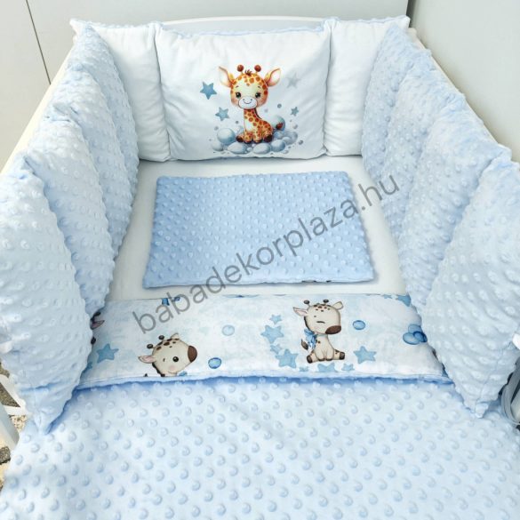 Deluxe Baby babaágynemű garnitúra Extra párnás rácsvédővel - Dreamland Collection - világoskék bébi zsiráf