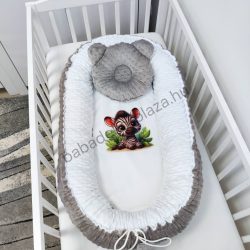   Deluxe Baby többfunkciós babafészek macipárnával, fekvőbetéttel - Minky grafitszürke-fehér - bébi zebra