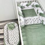 Deluxe Baby babaágynemű garnitúra babafészekkel - 5 részes - sötét zsályazöld - koalák I.