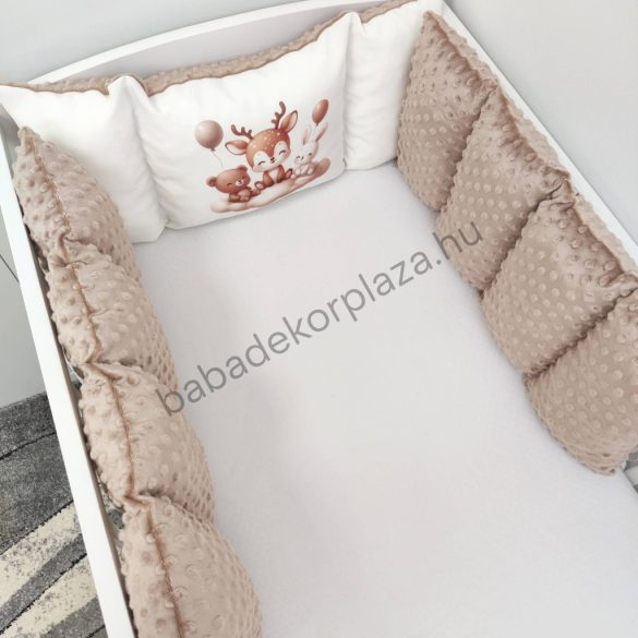 Deluxe Baby Extra párnás rácsvédő - Dreamland Collection - cappuccino bébi erdei állatok