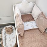 Deluxe Baby babaágynemű garnitúra babafészekkel, felhőpárnás rácsvédővel - fehér - cappuccino - mogyoró - felhőn alvó macikák