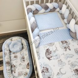   Deluxe Baby babaágynemű garnitúra babafészekkel - 5 részes - Világoskék - Mackó és barátai a felhők között II.