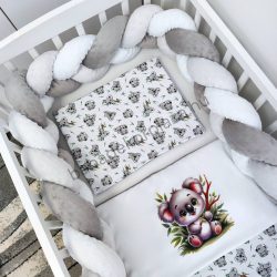   Deluxe Baby 3 részes babaágynemű garnitúra - takaró + párna + fonott rácsvédő - koala I.