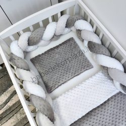   Deluxe Baby 3 részes Minky babaágynemű garnitúra - takaró + párna + fonott rácsvédő - grafit - szürke - fehér