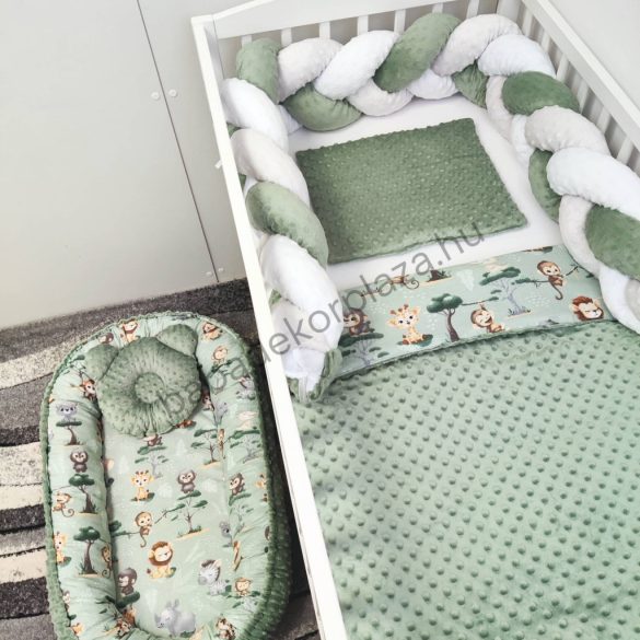 Deluxe Baby babaágynemű garnitúra babafészekkel - 5 részes - sötét zsályazöld - szafari kölykök I.