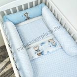 Deluxe Baby babaágynemű garnitúra hengerpárnás rácsvédővel - világoskék bébi zsiráf