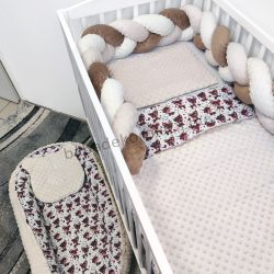   Deluxe Baby babaágynemű garnitúra babafészekkel, fonott rácsvédővel - 5 részes - Minky mogyoró - barna őzikék