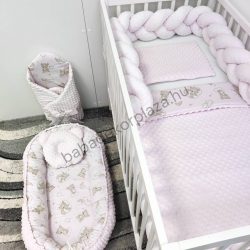   Deluxe Baby babaágynemű garnitúra babafészekkel - 6 részes - Világos rózsaszín - felhőn alvó macikák