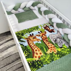   3 részes óriás mintás babaágynemű garnitúra - takaró + párna + fonott rácsvédő - safari II.