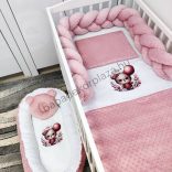 Deluxe Baby babaágynemű garnitúra babafészekkel - 5 részes - Mályvarózsa - macilány léggömbbel II.