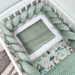   Deluxe Baby 3 részes babaágynemű garnitúra - takaró + párna + fonott rácsvédő - sötét zsályazöld - szafari kölykök II.