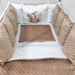   Deluxe Baby Minky babaágynemű garnitúra Extra párnás rácsvédővel - Dreamland Collection - cappuccino szavanna zsiráf
