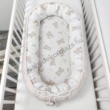 Deluxe Baby többfunkciós babafészek - Minky mogyoró - felhőn alvó macikák