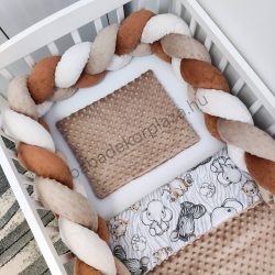  Deluxe Baby 3 részes babaágynemű garnitúra - takaró + párna + fonott rácsvédő - Cappuccino - bébi szafari I.