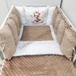 Deluxe Baby Minky babaágynemű garnitúra Extra párnás rácsvédővel - Dreamland Collection - cappuccino bébi zsiráf