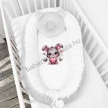Deluxe Baby többfunkciós babafészek macipárnával, fekvőbetéttel - Minky szürke-fehér - szívecskés nyuszi