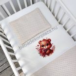Deluxe Baby 2 részes babaágynemű garnitúra - takaró + párna - mogyoró - maci rózsákkal