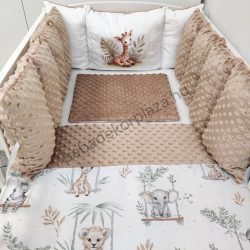   Deluxe Baby babaágynemű garnitúra Extra párnás rácsvédővel - Dreamland Collection - cappuccino szavanna zsiráf